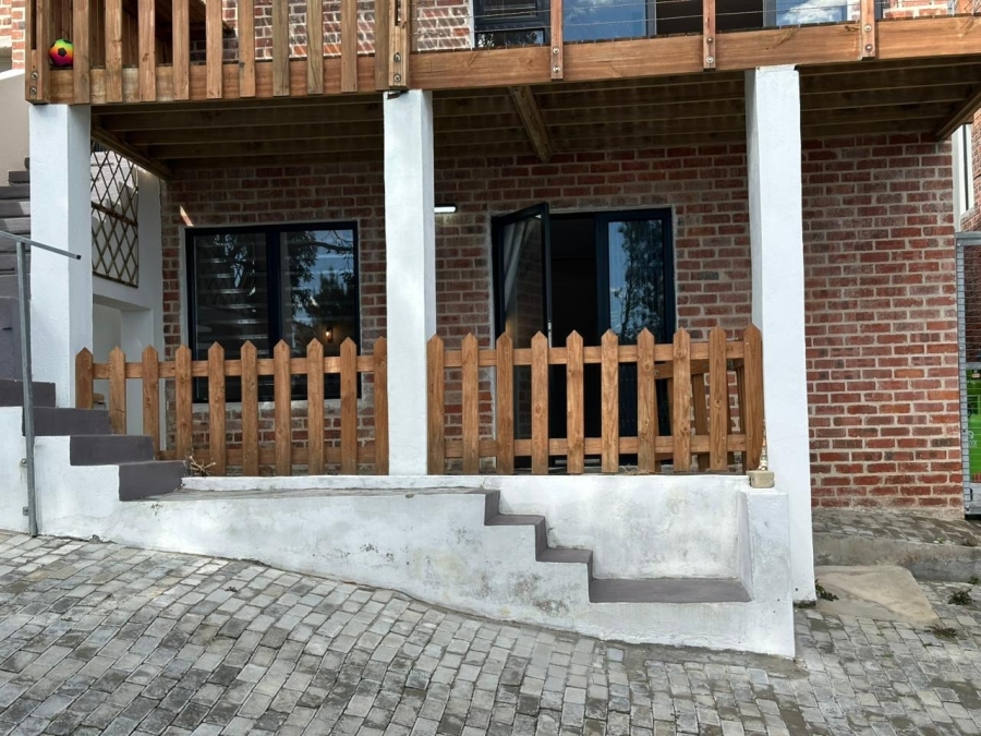 To Let 1 Bedroom Property for Rent in Mountainside Western Cape